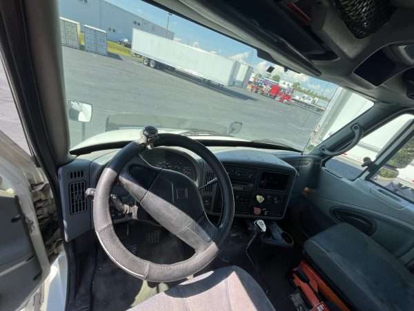 2007 INTERNATIONAL TRANSTAR 8600 - Image 2
